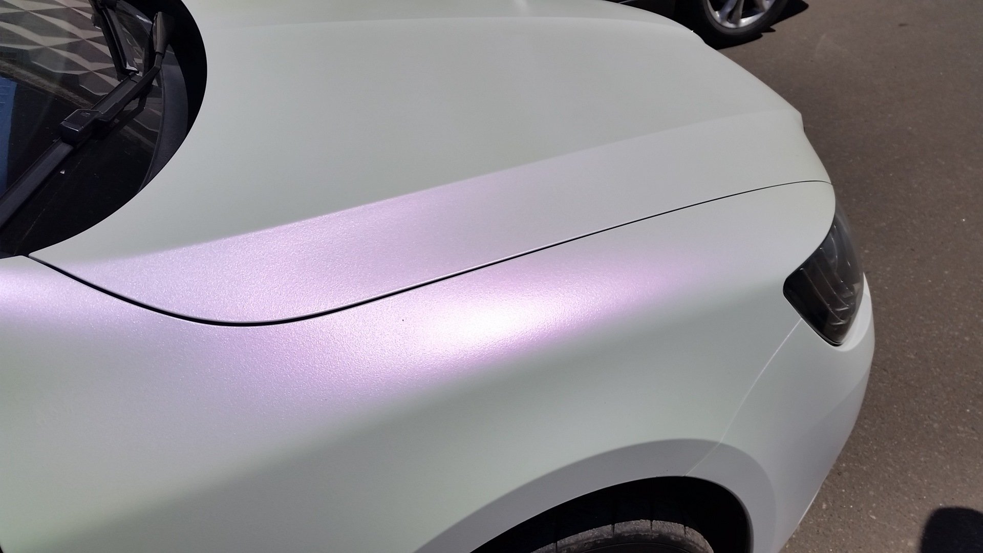 Как правильно окрасить авто в перламутровый цвет?